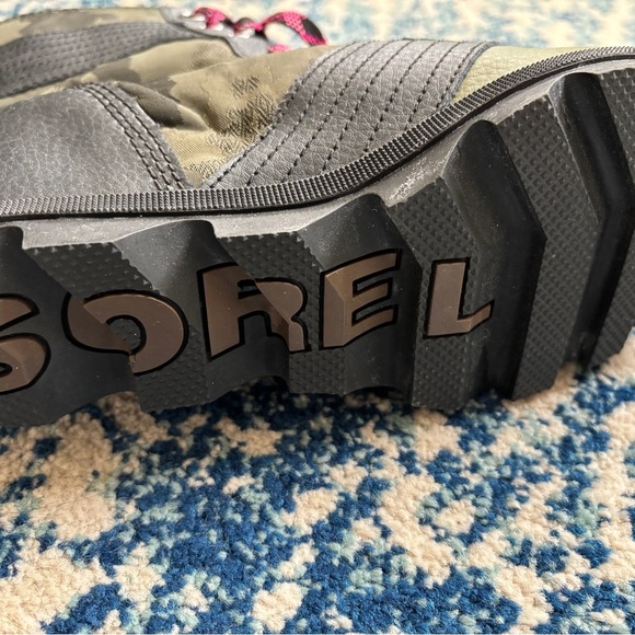 SOREL Lexie Youth Camo Camouflage Wedge Lace Up Boots Green 5 worn once - Picture 6 of 8